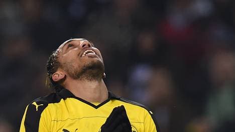 FBL-GER-BUNDESLIGA-MOENCHENGLADBACH-DORTMUND