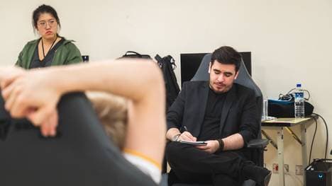 Mit G2 holte er den siebten Titel & macht das Team nun neben Fnatic zum Rekordmeister der LEC. Fabian "GrabbZ" Lohmann ist Deutschlands erfolgreichster eSports-Coach