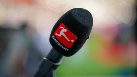 Das Bundesliga-Logo auf einem Mikrofon