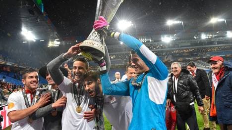 FBL-EUR-C3-LIVERPOOL-SEVILLA