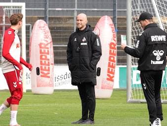 Nachdem der 1. FC Köln Lukas Kwasniok freigestellt hat, übernimmt für ihn nun Co-Trainer René Wagner. Die Kölner erhoffen sich durch ihn einen Aufschwung und eine bessere Chance im Abstiegskampf.