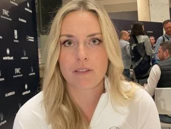 Die ehemalige Skirennfahrerin Lindsey Vonn spricht über die Gefahr von Schmerzmitteln im Leistungssport, sowie die ausbaufähige Sicherheit im Skirennsport. 