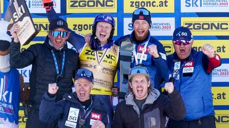 Henrik Kristoffersen (obere Reihe: 2.v.l.) und Andreas Hjellum Alfredsen (obere Reihe: 3.v.l.) arbeiteten drei Jahre lang zusammen