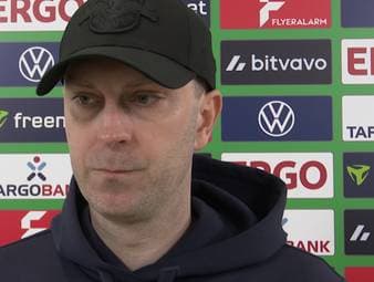 RB Leipzig scheidet im DFB-Pokal-Viertelfinale aus! Die Sachsen verlieren mit 0:2 gegen den FC Bayern München und verpassen den Einzug ins Halbfinale. In der Partie gab es mehrere umstrittene Szenen rund um den Schiedsrichter, die nach Abpfiff bei Ole Werner für reichlich Gesprächsstoff sorgten.