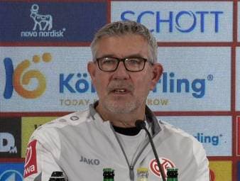 Nach der Entlassung von Bo Henriksen präsentiert der 1. FSV Mainz 05 nun offiziell seinen Nachfolger: der pragmatische Schweizer Urs Fischer. 