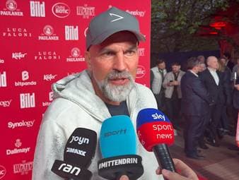 Markus Babbel ordnet die Chancen von Harry Kane und Michael Olise auf den Ballon d'Or ein und erklärt, was ihn an den Beiden so begeistert. 