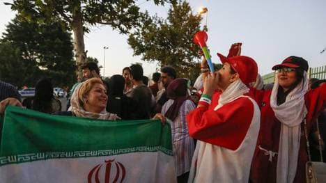 Im Iran sind für Frauen Stadion-Besuche bislang verboten