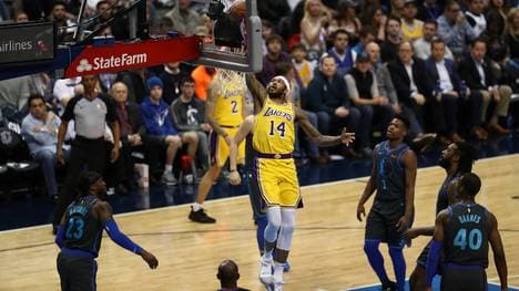 Los Angeles Lakers v Dallas Mavericks