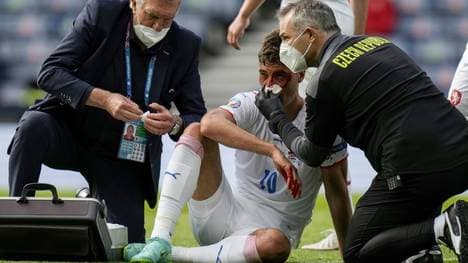 Entwarnung bei Stürmer Schick - Nase nicht gebrochen