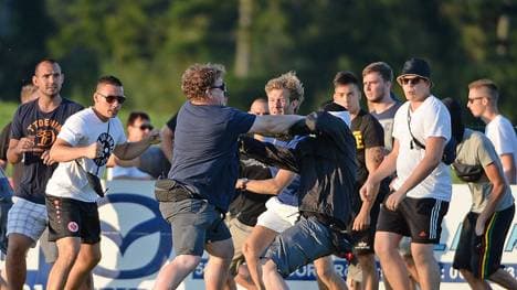 Schwere Krawalle überschatten das Testspiel von Eintracht Frankfurt gegen Leeds United