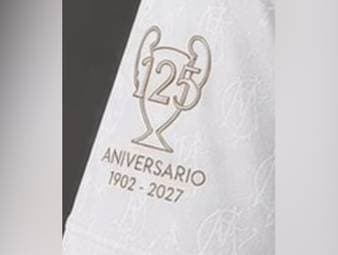 Die Plattform "footyheadline.com" hat die ersten Entwürfe zum Sondertrikot von Real Madrid anlässig des 125-jährigen Vereinsjubiläums geleaked.