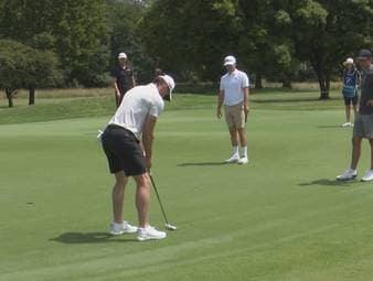 Vor dem Pro-Am-Turnier bei den BMW International Open in München haben sich die beiden Fußballstars Thomas Müller und Gareth Bale zusammen auf einer Proberunde versucht. 