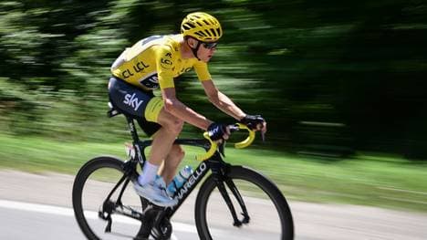 TOPSHOT-CYCLING-FRA-TDF2017