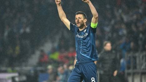 Anthony Losilla bleibt in Bochum