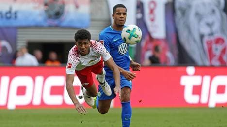 Wolfsburgs Daniel Didavi (rechts) ist vor dem Duell gegen Kiel angeschlagen