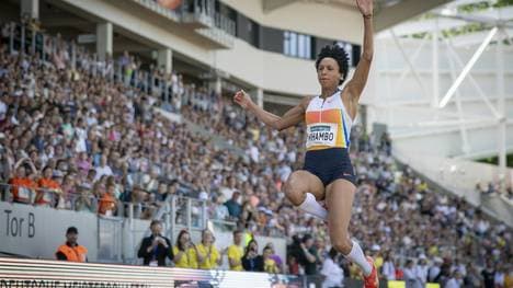 Mihambo bei ihrem Saisonauftakt in Dresden