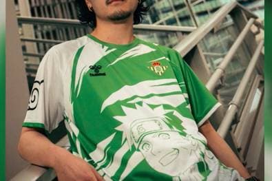 Mit diesem Trikot kommen Anime-Fans auf ihre Kosten