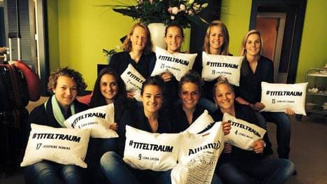 DFB-Frauen auf dem Weg zur WM nach Kanada