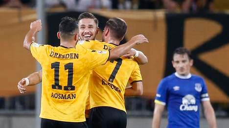 Dynamo Dresden v FC Everton - Dynamo Dresden Cup 2016