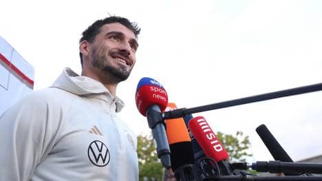 Mats Hummels bei einer Medienrunde auf der USA-Reise.