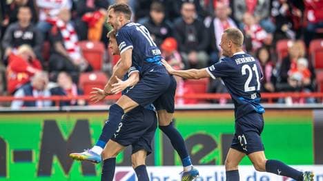 Kann der FCH (im Bild: Jan Schöppner) noch die Relegation vermeiden?