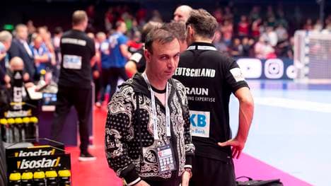 Bob Hanning war am Samstag vergleichsweise dezent gekleidet