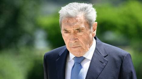 Eddy Merckx ist weiter in Behandlung