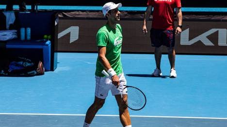 Novak Djokovic wartet auf seine Starterlaubnis