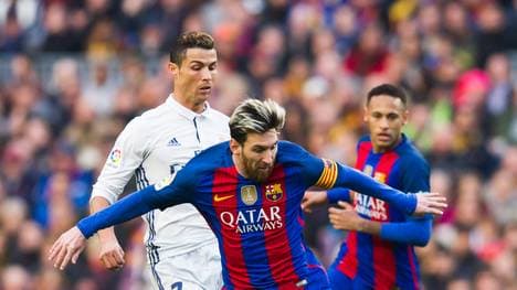 FC Barcelona v Real Madrid CF - La Liga