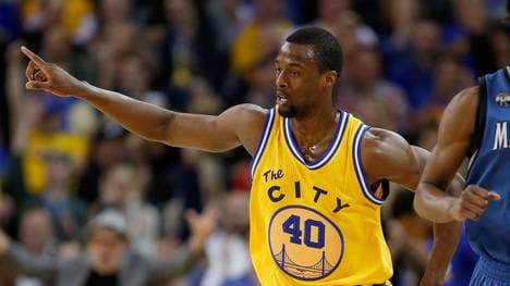 Minnesota Timberwolves v Golden State Warriors