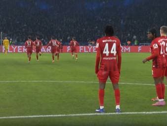 Was für ein Thriller im Berliner Olympiastadion. Lange hält die Alte Dame gegen den Erstligisten aus Freiburg gut mit. Am Ende wird es aber eine Nervenschlacht.