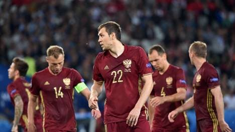 FBL-EURO-2016-MATCH13-RUS-SVK