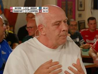 Im Fantalk verrät Mario Basler, wie es früher beim FC Bayern in der Kabine zuging. Im Zuge dessen kommt Mario Basler auch auf Lothar Matthäus zu sprechen - und wird emotional.