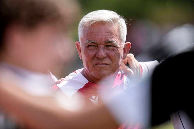 Warum tut er sich das an?