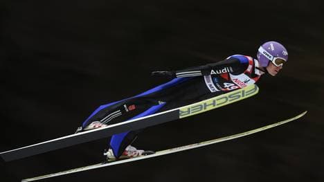 SKI-JUMPING-WORLD-MEN