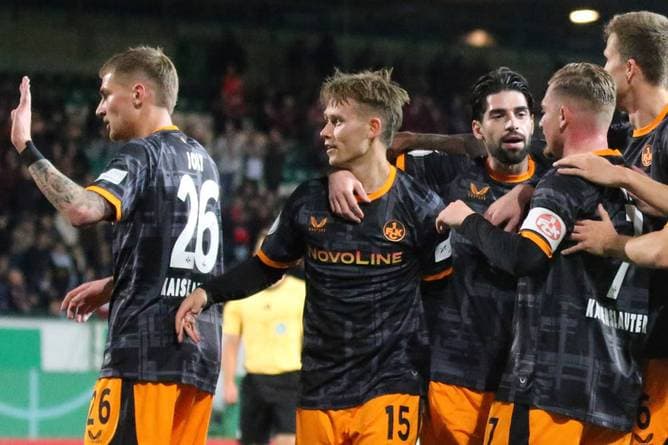 Kaiserslautern darf weiter träumen