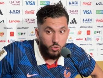 Nach dem bitteren Aus im WM-Halbfinale findet Frankreichs Rayan Cherki deutliche Worte. Die Schuld sucht der Man-City-Spieler nur bei seinem eigenen Team.