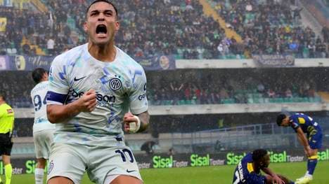 Lautaro Martinez und Inter Mailand dürfen nach einem Eigentor jubeln