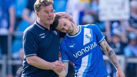 Muss Dieter Hecking (hier im Bild mit Tom Krauß) seine Spieler auch nach dem Heidenheim Bochum Tipp trösten?