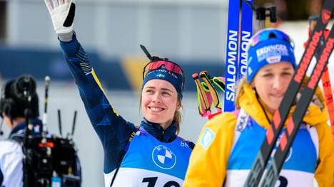 Elvira Öberg gewann hinter Franziska Preuß ihre erste WM-Einzelmedaille
