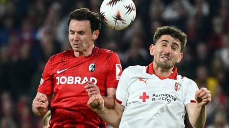 Keine Kopfballduelle mehr: Nicolas Höfler (l) hört auf