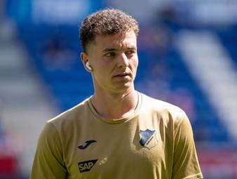 Fisnik Asllani stand unmittelbar vor einem Wechsel zu RB Leipzig. Am Freitagabend verkündete die TSG Hoffenheim jedoch, dass der Wechsel platzte. 