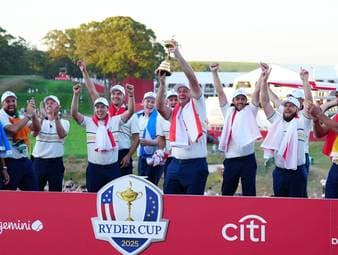 Die 45. Ausgabe des Ryder Cup geht in die finale Runde. Team USA ist dran, eine historische Aufholjagd zu erleben. Jedoch behält Team Europa die Nerven und schafft die Titelverteidigung.