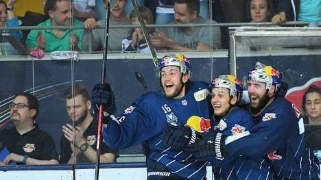 EHC Muenchen v Grizzlys Wolfsburg - DEL Play-Offs Final Match 1