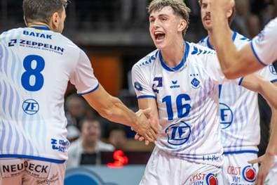 Auftakt-Schock für Serienmeister