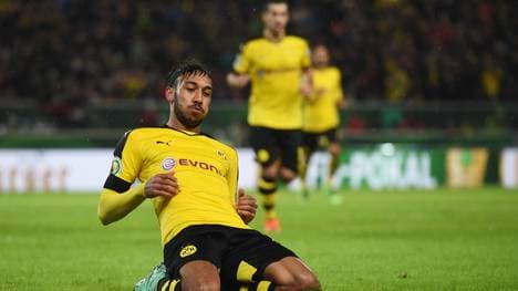 VfB Stuttgart v Borussia Dortmund  - DFB Cup