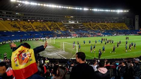In Las Palmas sollen bereits Mitte Juni wieder Spiele vor Zuschauern stattfinden