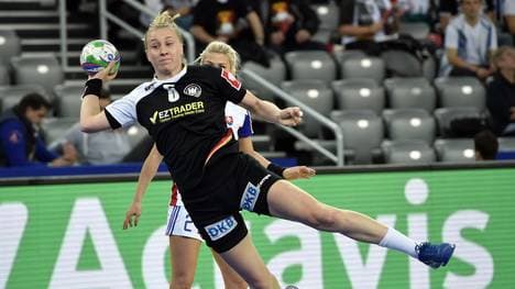 HANDBALL-Frauen-Saskia Lang