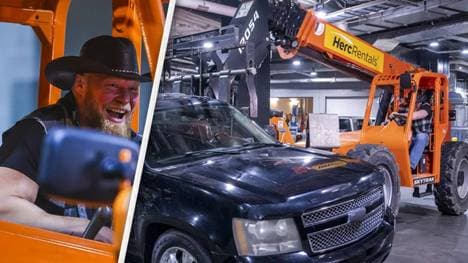 Brock Lesnar attackierte Roman Reigns bei WWE SmackDown mit einem Gabelstapler