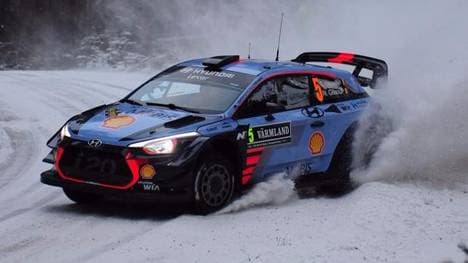 Thierry Neuville fuhr seinen Rivalen am Freitag davon
